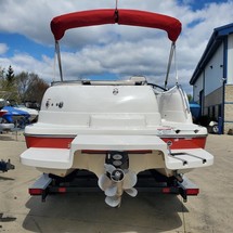 Splendor 240 cuddy cabin
