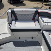 Splendor 240 cuddy cabin
