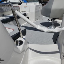 Splendor 240 cuddy cabin