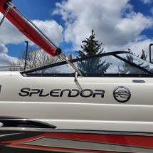 Splendor 240 cuddy cabin