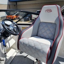 Splendor 240 cuddy cabin
