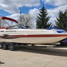 Splendor 240 cuddy cabin