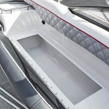 Splendor 240 cuddy cabin
