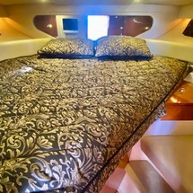 Regal 2665 Commodore Express