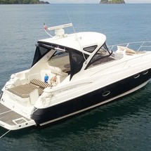 Regal 2665 Commodore Express