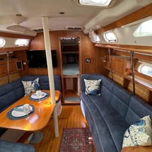Catalina 380
