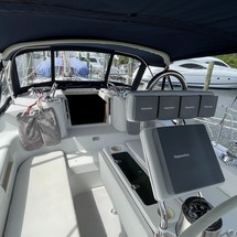 Catalina 380