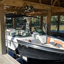Super Air Nautique 230