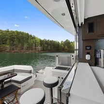 Cruisers Yachts 60 Cantius