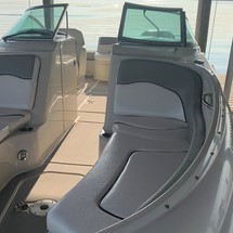 Sea Ray 240 Sundeck