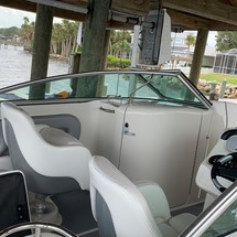 Sea Ray 240 Sundeck