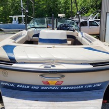 Correct craft air nautique 226 team