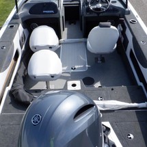Smoker Craft Legacy Ultima 182