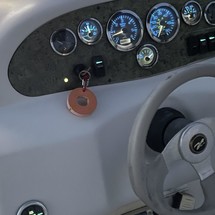 Sea ray 215 express cruiser