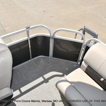 Sun Tracker Party Barge 20 DLX