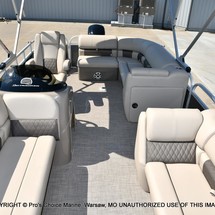Sun Tracker Party Barge 20 DLX