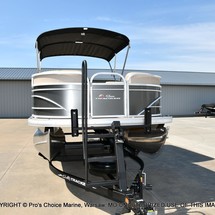 Sun Tracker Party Barge 20 DLX