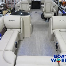 Premier Pontoons Navigator 220