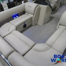 Premier Pontoons Navigator 220