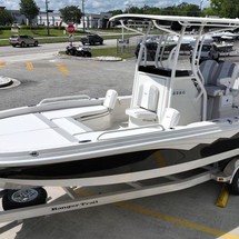 Ranger boats 2400 bay