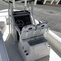 Ranger boats 2400 bay