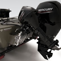 Tracker Grizzly 2072 CC Sportsman Kicker