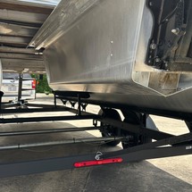 Sun Tracker Fishin Barge 20 DLX