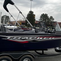 Tracker Targa V-18 WT