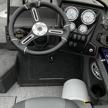 Tracker Targa V-18 WT
