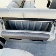 Sun Tracker Fishin Barge 20 DLX