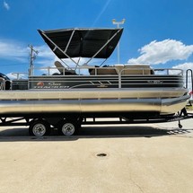 Sun Tracker Fishin Barge 20 DLX