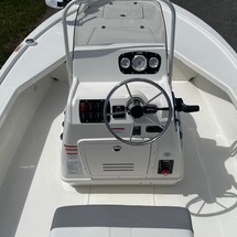 Mako 18 LTS