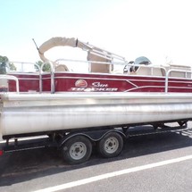 Sun Tracker Fishin Barge 20 DLX