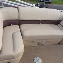 Sun Tracker Fishin Barge 20 DLX
