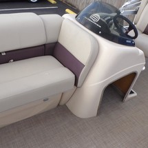 Sun Tracker Fishin Barge 20 DLX