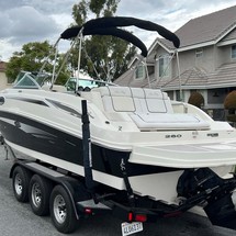 Sea Ray 260 Sundeck