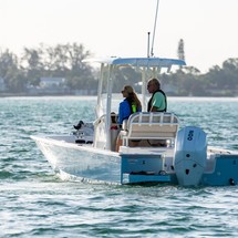Boston Whaler 210 Montauk