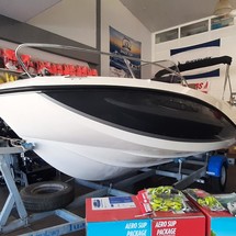 Quicksilver Activ 605 Open