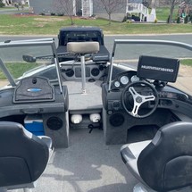 Crestliner 1850 Sportfish Outboard