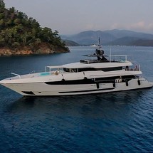 Overmarine Mangusta Oceano 43