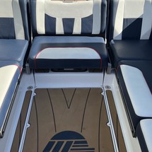 Malibu Wakesetter 23 LSV