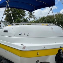 Splendor 240 cuddy cabin