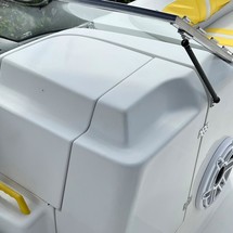 Splendor 240 cuddy cabin