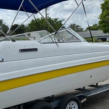 Splendor 240 cuddy cabin