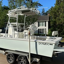 Domn8er 25 deck boat