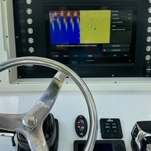 Domn8er 25 deck boat