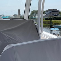Sea Ray hunt ultra 211