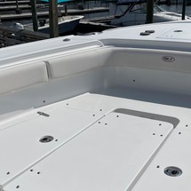 Sea Ray hunt ultra 211
