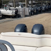 Sea Ray hunt ultra 211