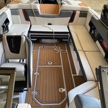 Super Air Nautique G23